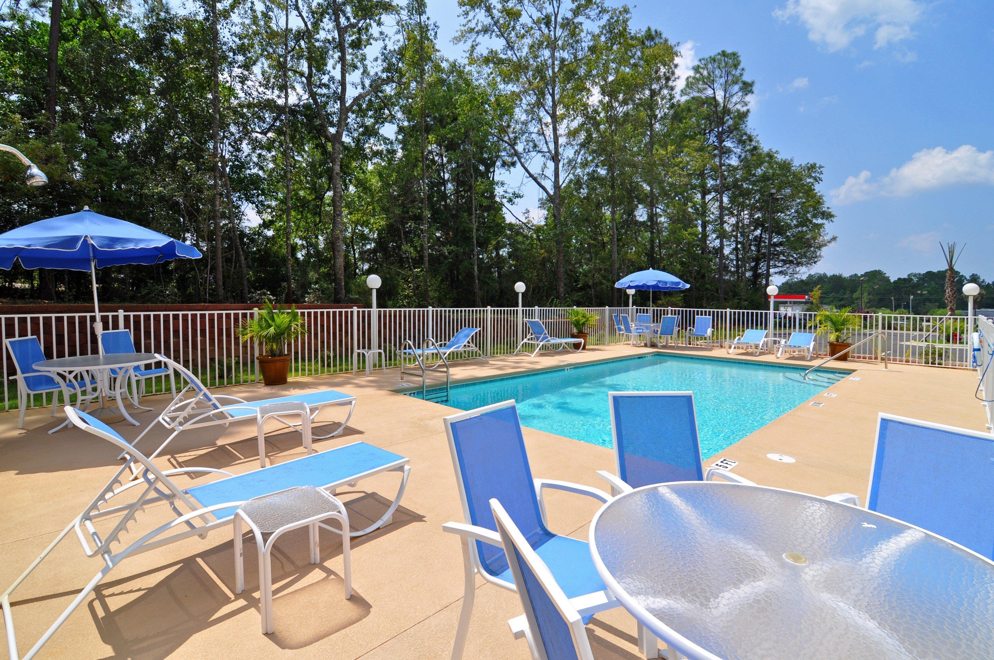 Holiday Inn Express & Suites Bonifay By Ihg Exterior photo